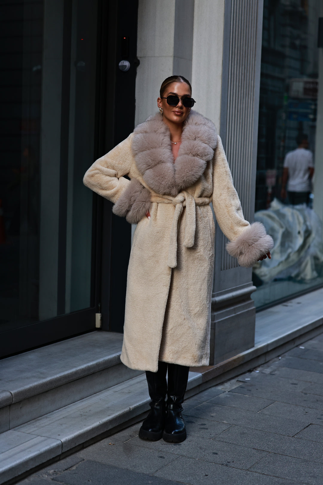 Kabát Lucis kávová