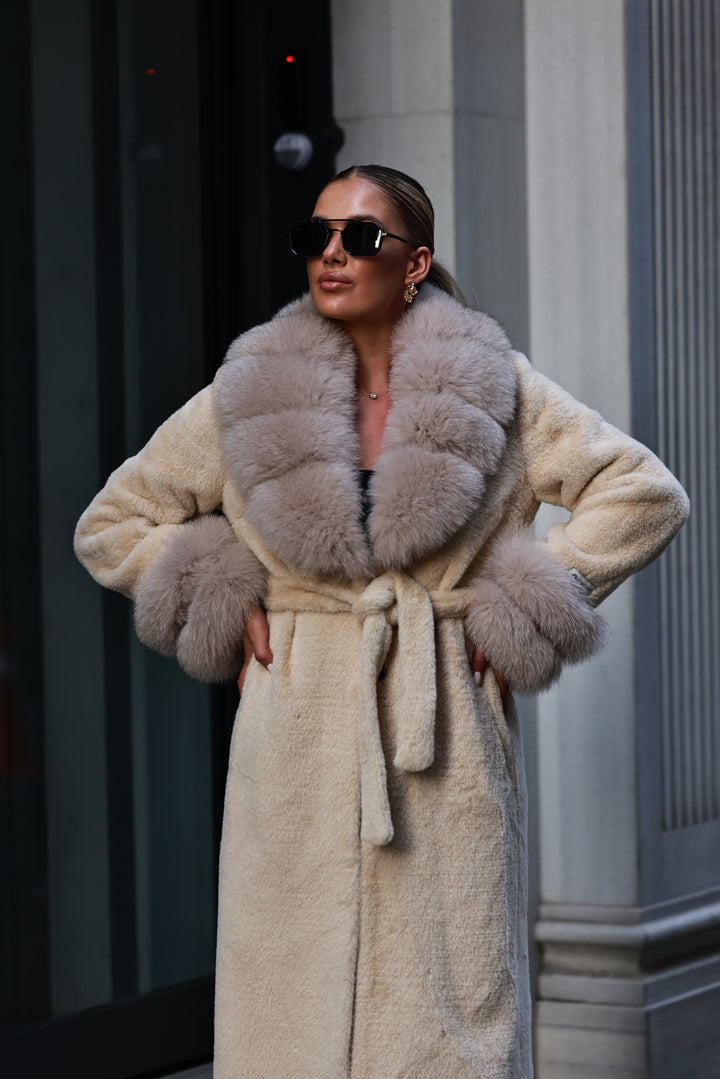 Kabát Lucis kávová