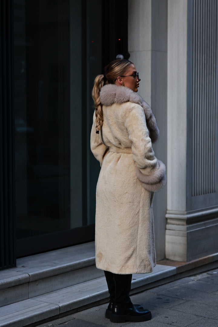 Kabát Lucis kávová