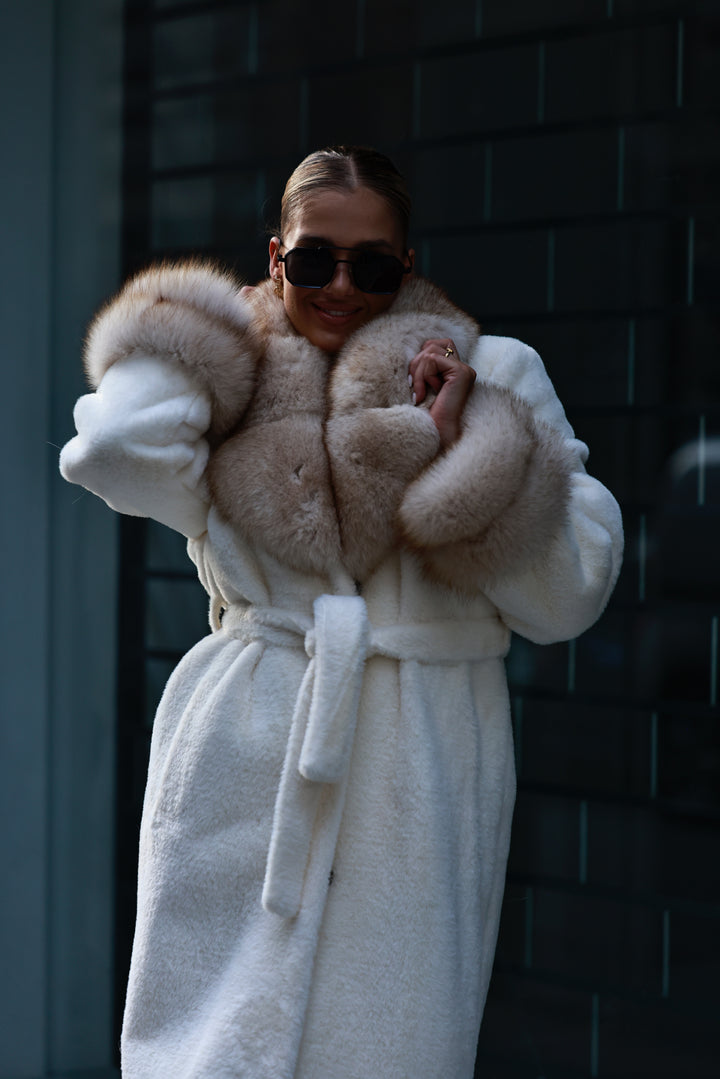 Kabát Lucis mliečna