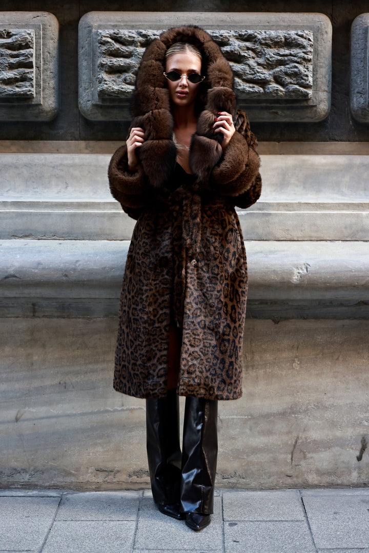 COAT LEO