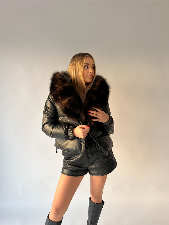 Perleťová bunda s kapucňou